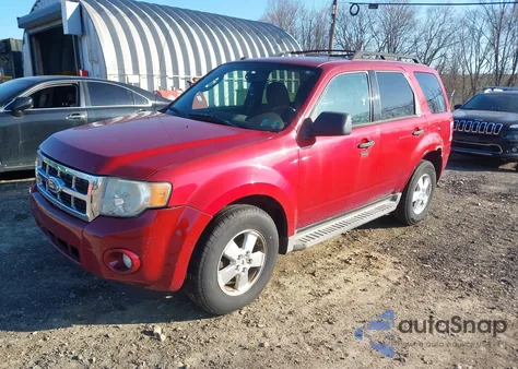 2010 Ford Escape Xlt z USA, uszkodzony, nr VIN 1FMCU9DG9AKA87993